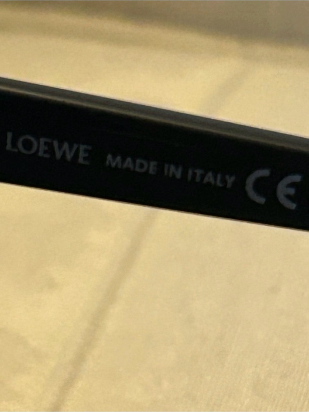 Current Season! LOEWE’S LW40161U Slim Aviator Sunglasses - Picture 7 of 8